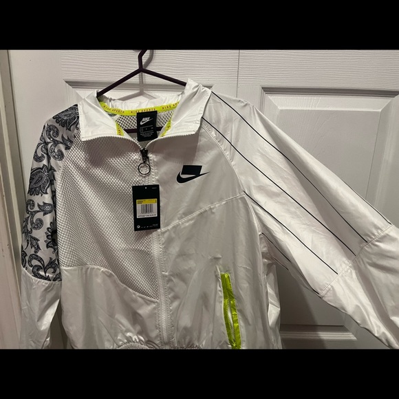 Nike windbreaker - Picture 3 of 5